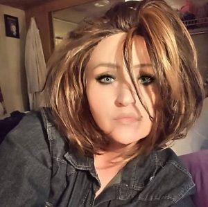 Meet your Posher, Loranda